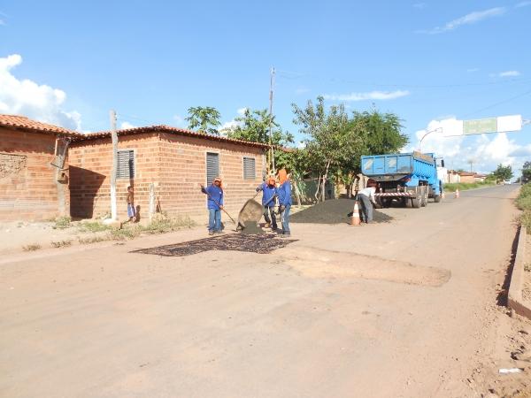 A Prefeita claudia lobo Junto ao Governo do Estado Faz Recuperação da PI que liga Currais a Bom Jesus - Imagem 3