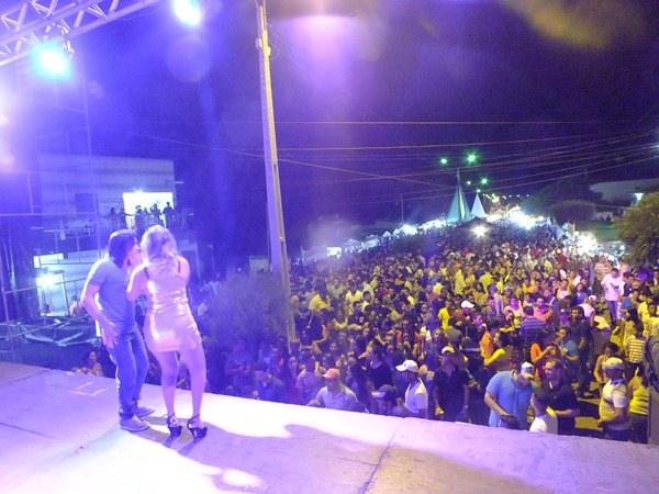 Dom Expedito Lopes: comemora Bodas de Ouro em grande estilo “50 anos de emancipação política” - Imagem 7