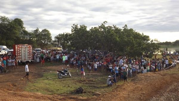 5º Lama Cross e Sirano e Sirino atraem multidão em festa do trabalhador  - Imagem 30