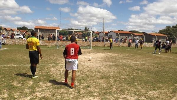 5º Lama Cross e Sirano e Sirino atraem multidão em festa do trabalhador  - Imagem 84
