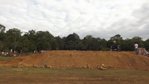 5º Lama Cross e Sirano e Sirino atraem multidão em festa do trabalhador  - Imagem 46