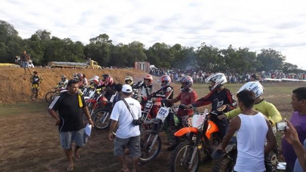 5º Lama Cross e Sirano e Sirino atraem multidão em festa do trabalhador  - Imagem 33