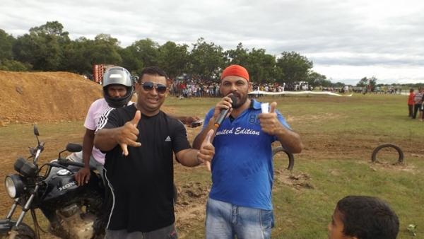 5º Lama Cross e Sirano e Sirino atraem multidão em festa do trabalhador  - Imagem 57