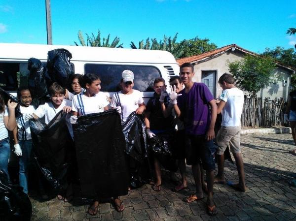 Secretaria Municipal de Saúde de São Félix-PI realizou mutirão de conscientização contra a dengue - Imagem 13