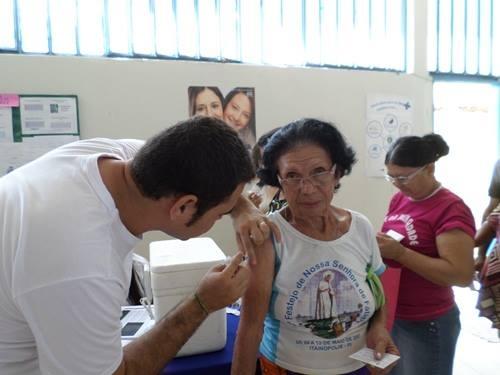 Saúde - Dia “D” da vacinação contra a gripe mobiliza população em Itainópolis. - Imagem 6