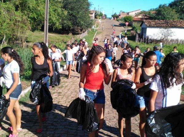 Secretaria Municipal de Saúde de São Félix-PI realizou mutirão de conscientização contra a dengue - Imagem 20