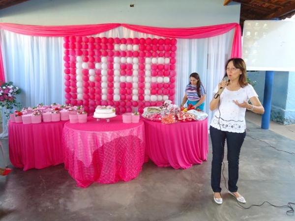 Escola Municipal Santa Catarina realizou Homenagem as Mães - Imagem 79