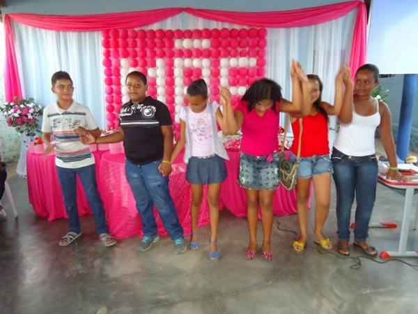 Escola Municipal Santa Catarina realizou Homenagem as Mães - Imagem 32