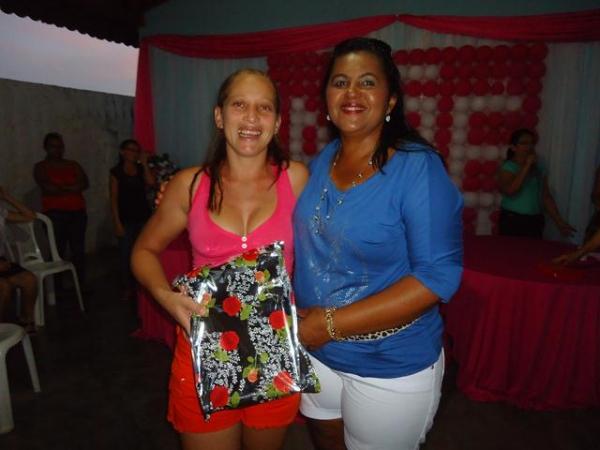 Escola Municipal Santa Catarina realizou Homenagem as Mães - Imagem 7