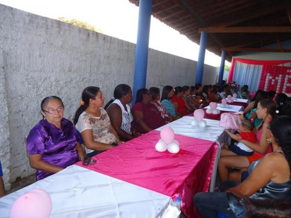 Escola Municipal Santa Catarina realizou Homenagem as Mães - Imagem 63