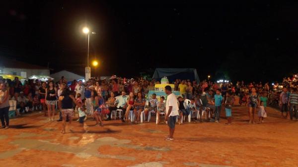 Bolo Comemorativo de 52 Anos - Imagem 25