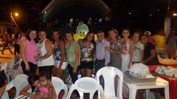 Bolo Comemorativo de 52 Anos - Imagem 17