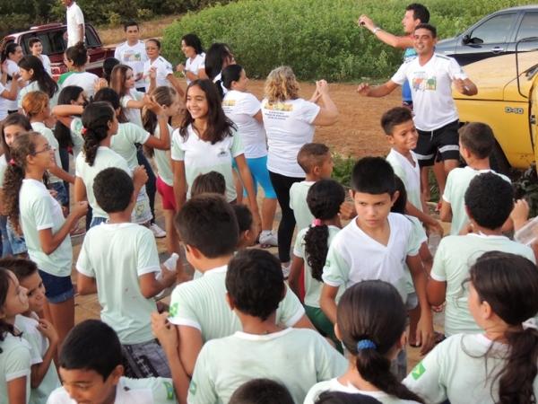Programa Saúde na Escola - PSE realiza caminhada com alunos - Imagem 28