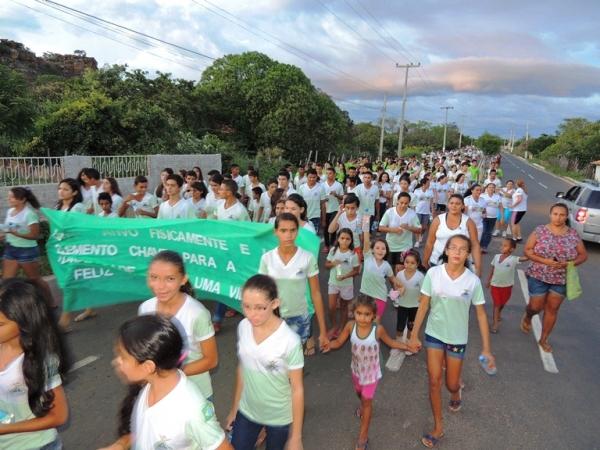Programa Saúde na Escola - PSE realiza caminhada com alunos - Imagem 35