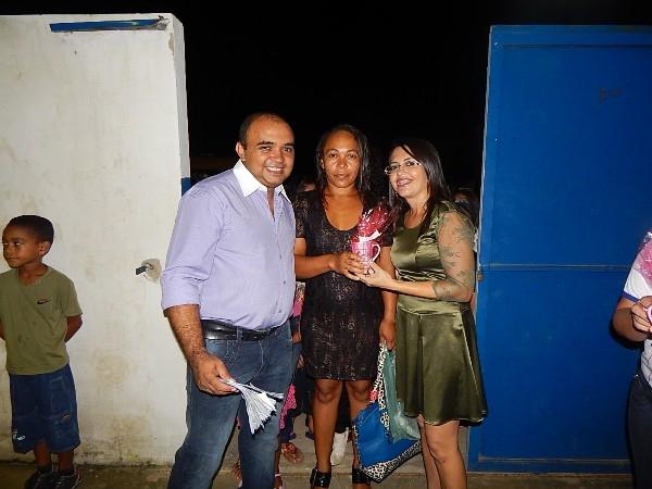 Prefeito e primeira dama recepcionam Mães para a festa  - Imagem 6