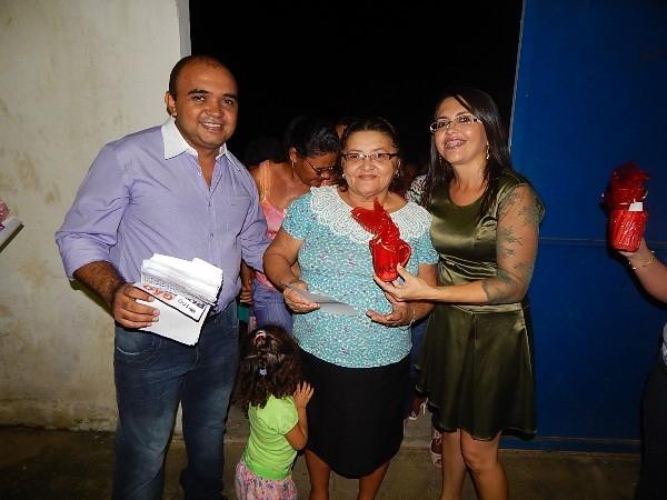 Prefeito e primeira dama recepcionam Mães para a festa  - Imagem 8