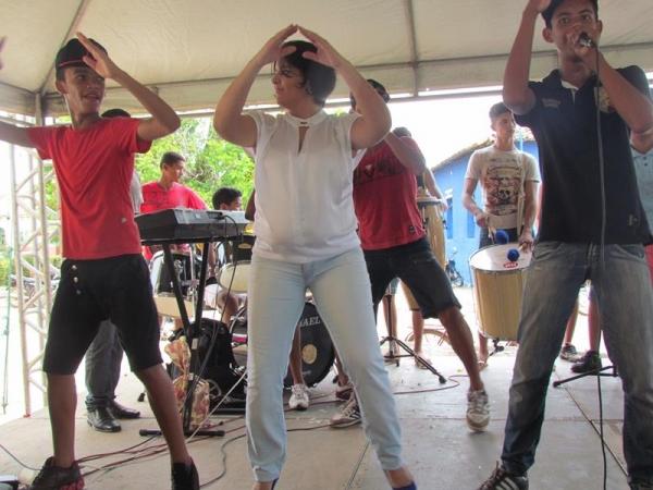 Prefeito Edílson Capote e primeira-dama Edneida Fortes realizaram festa para Mães - Imagem 8