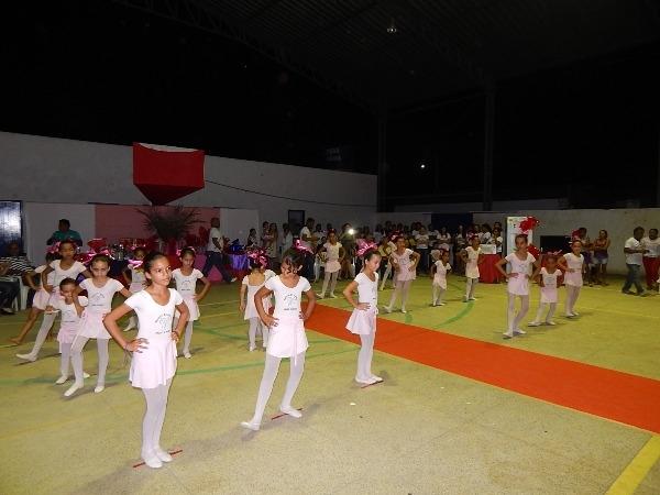 Escolinha de Balé Passo a Passo abriu a grande festa das Mães - Imagem 2