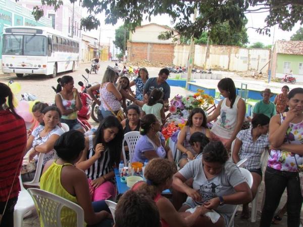 Prefeito Edílson Capote e primeira-dama Edneida Fortes realizaram festa para Mães - Imagem 5