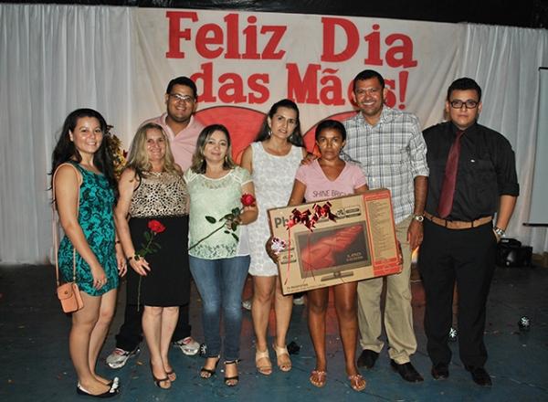 Prefeitura de Cocal promove grande festa em comemoração ao dia das mães - Imagem 2