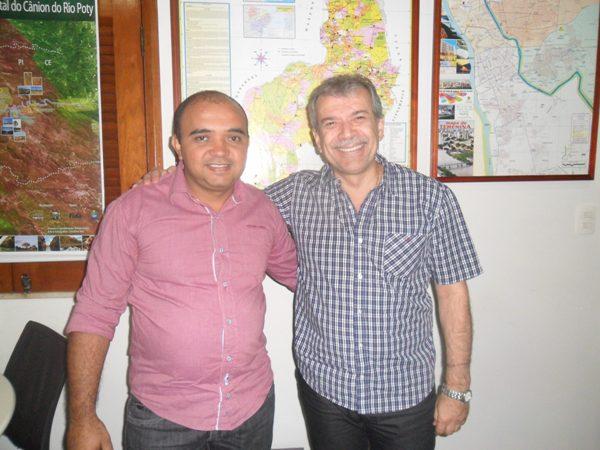 Senador Recebe Prefeito e Vereadores de Lagoinha 