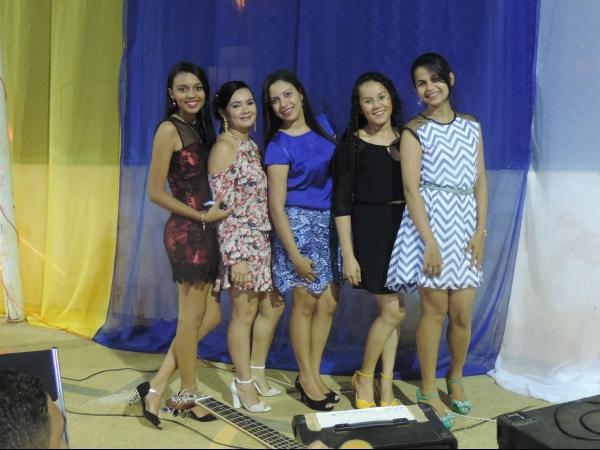 A prefeitura de Barra D’Alcântara em parceria com a Secretaria de Educação promoveu uma festa em comemoração ao dia das mães. - Imagem 14