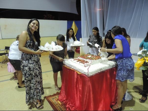 A prefeitura de Barra D’Alcântara em parceria com a Secretaria de Educação promoveu uma festa em comemoração ao dia das mães. - Imagem 10