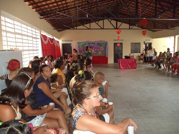 Mães de Santo Inácio do Piauí são homenageadas em comemoração à sua data   - Imagem 10