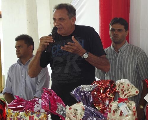 Prefeita Paula Araujo homenageou as mães brasileirenses com uma bela festa - Imagem 76