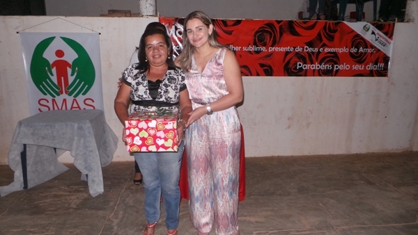 Prefeitura de Pimenteiras faz festa para as mães - Imagem 2