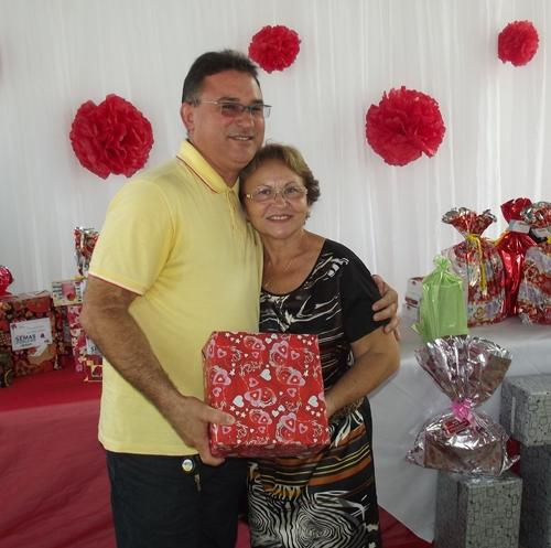 Prefeita Paula Araujo homenageou as mães brasileirenses com uma bela festa - Imagem 111