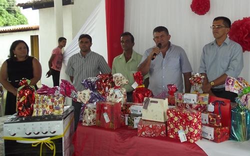 Prefeita Paula Araujo homenageou as mães brasileirenses com uma bela festa - Imagem 72