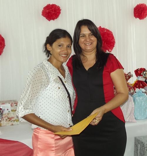 Prefeita Paula Araujo homenageou as mães brasileirenses com uma bela festa - Imagem 8