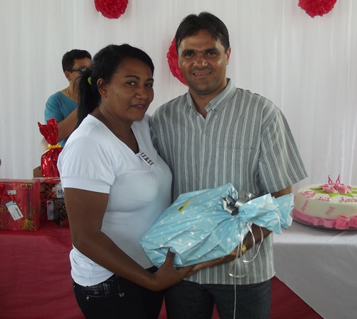 Prefeita Paula Araujo homenageou as mães brasileirenses com uma bela festa - Imagem 99