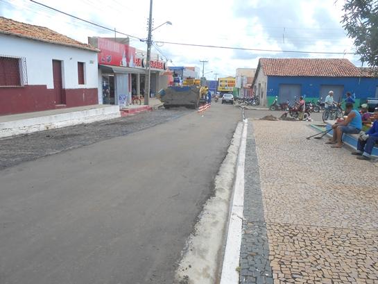 Asfaltamento de ruas e avenidas de Água Branca