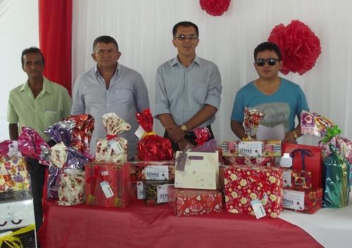 Prefeita Paula Araujo homenageou as mães brasileirenses com uma bela festa - Imagem 70