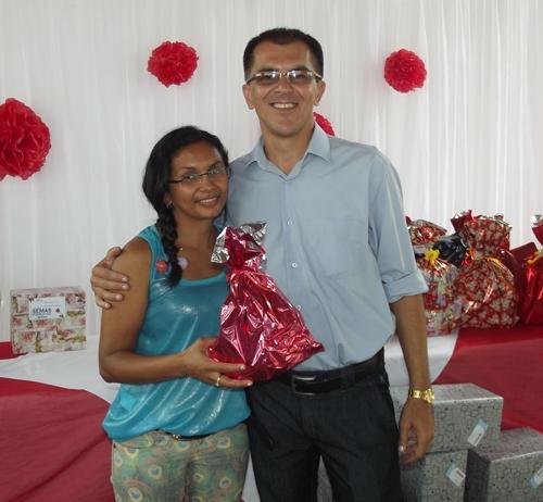 Prefeita Paula Araujo homenageou as mães brasileirenses com uma bela festa - Imagem 12