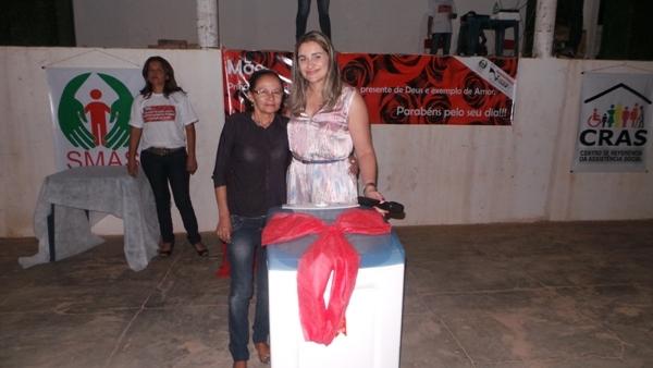 Prefeitura de Pimenteiras faz festa para as mães - Imagem 8