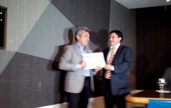 Prefeito Edílson Capote recebe certificado de Prefeito Empreendedor - Imagem 2