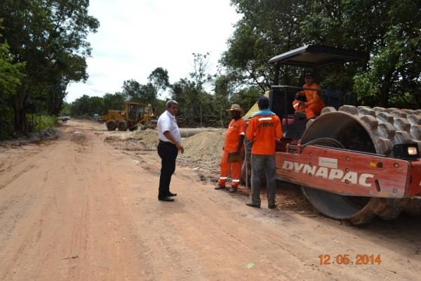 Prefeito Zé Resende visita obras acompanhado de vereadores - Imagem 18