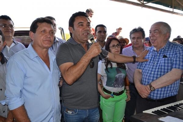 Prefeito Venicio do Participa de aniversario em Jacobina  - Imagem 9