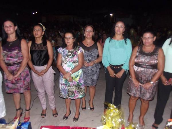 Muita alegria e emoção marcaram a festa em comemoração ao dia das Mães em Francisco Ayres - Imagem 17