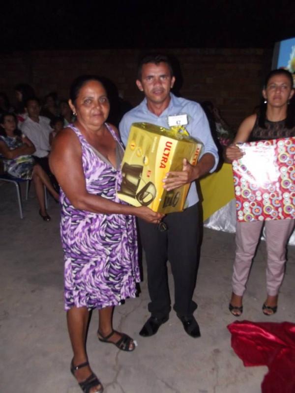 Muita alegria e emoção marcaram a festa em comemoração ao dia das Mães em Francisco Ayres - Imagem 20