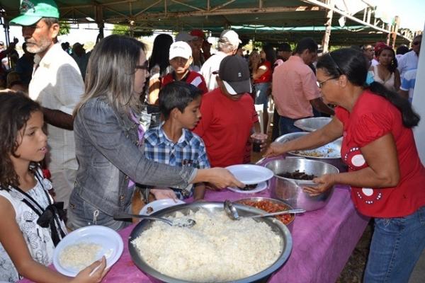 Prefeito Venicio do Participa de aniversario em Jacobina  - Imagem 33