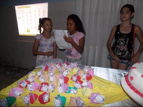 Equipe do Serviço de Convivência e Fortalecimento de Vínculos homenageia as Mães - Imagem 18