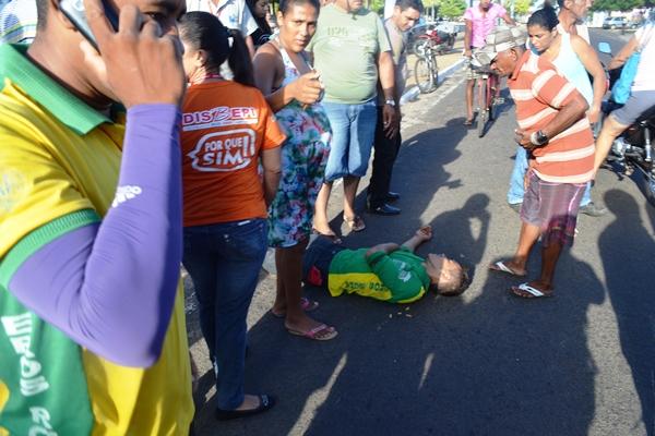 Colisão deixa duas pessoas feridas gravemente
