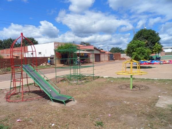 Prefeitura implanta parque infantil no Bairro Novo Horizonte - Imagem 4