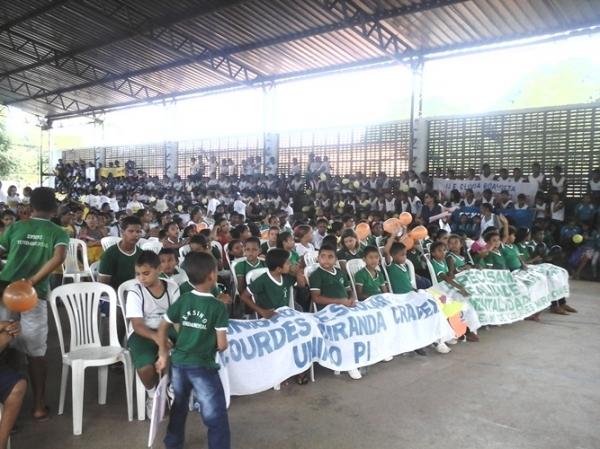 Caminhada reúne sociedade contra exploração sexual a crianças e adolescentes - Imagem 16