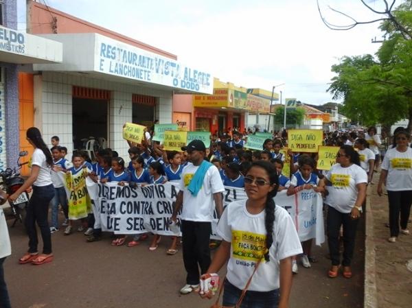 Caminhada reúne sociedade contra exploração sexual a crianças e adolescentes - Imagem 2