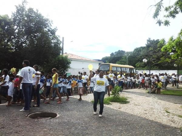 Caminhada reúne sociedade contra exploração sexual a crianças e adolescentes - Imagem 12